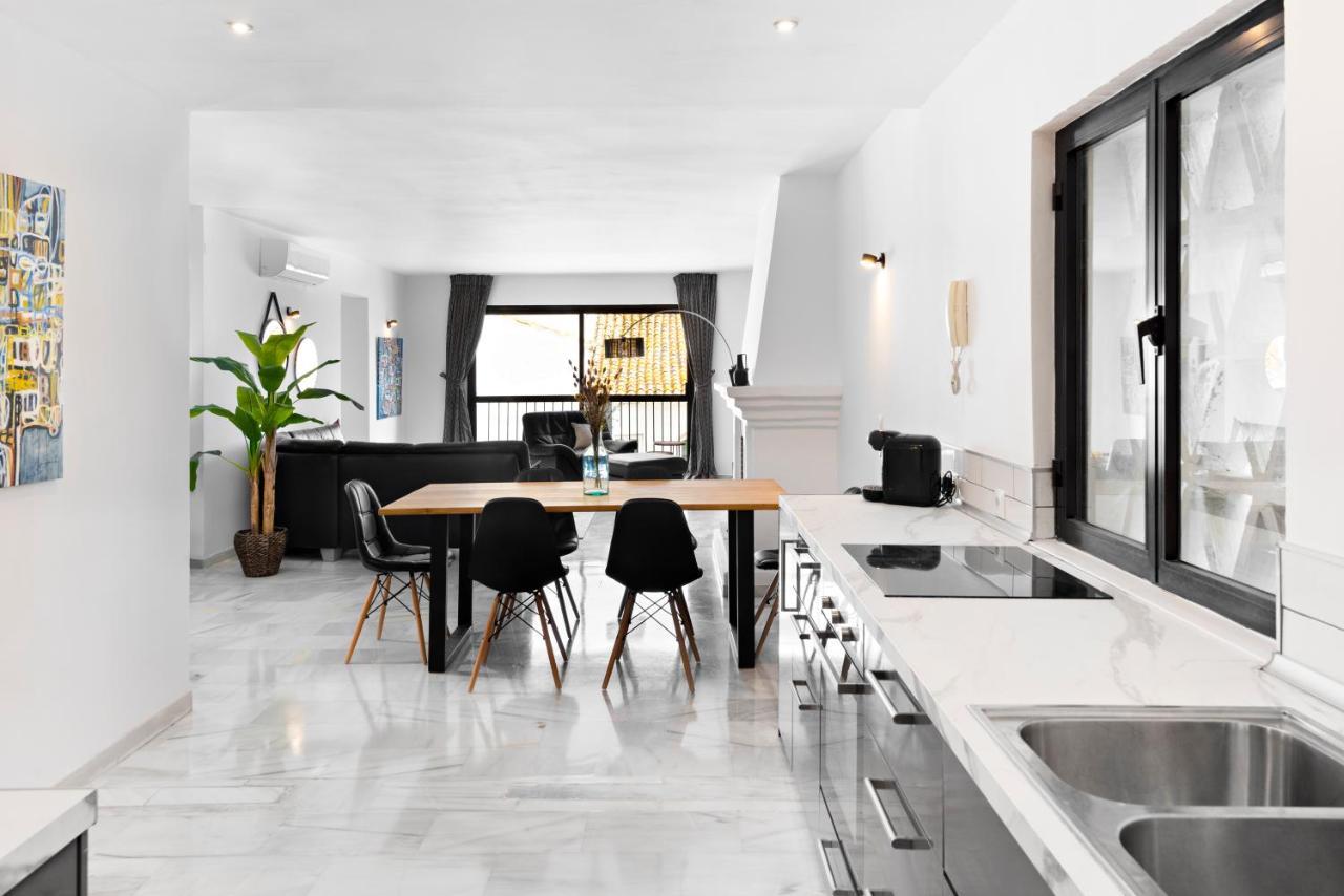 3 Bedroom In The Heart Of Puerto Banus Apartment