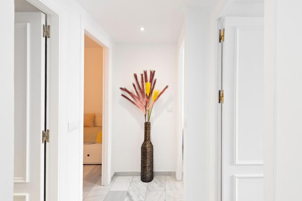 3 Bedroom In The Heart Of Puerto Banus Apartment Marbella